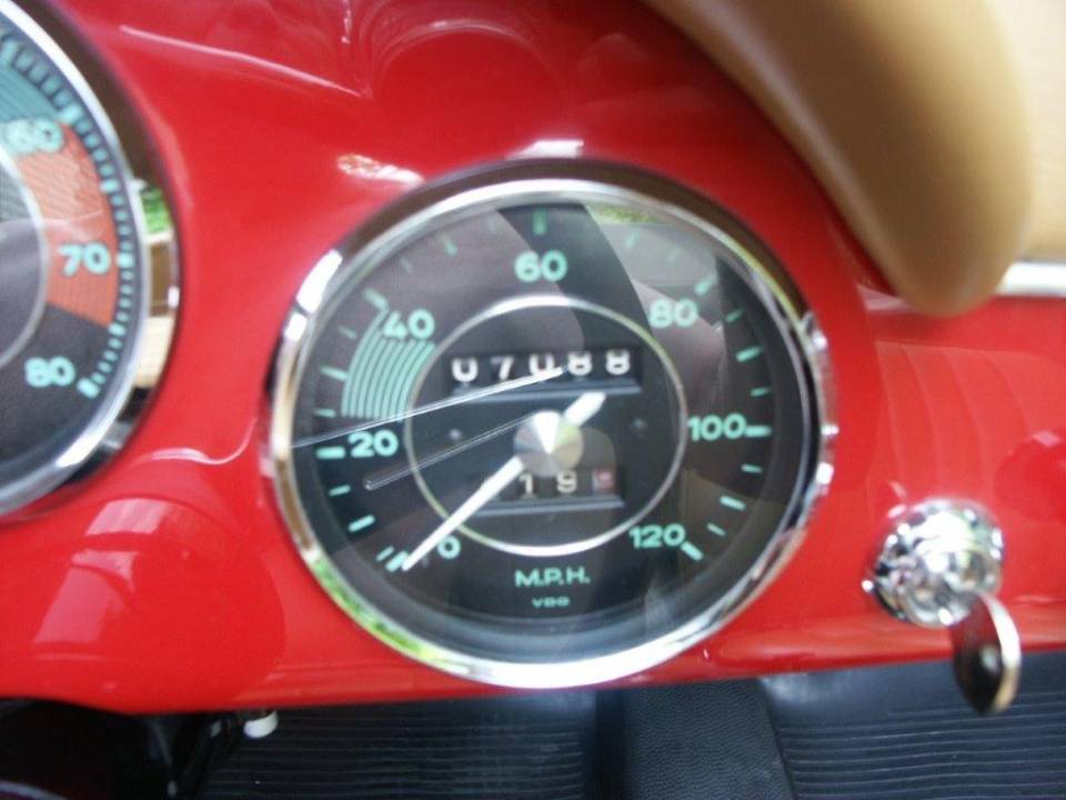 Image 15/35 of Porsche 356 B 1600 Super 90 (1961)