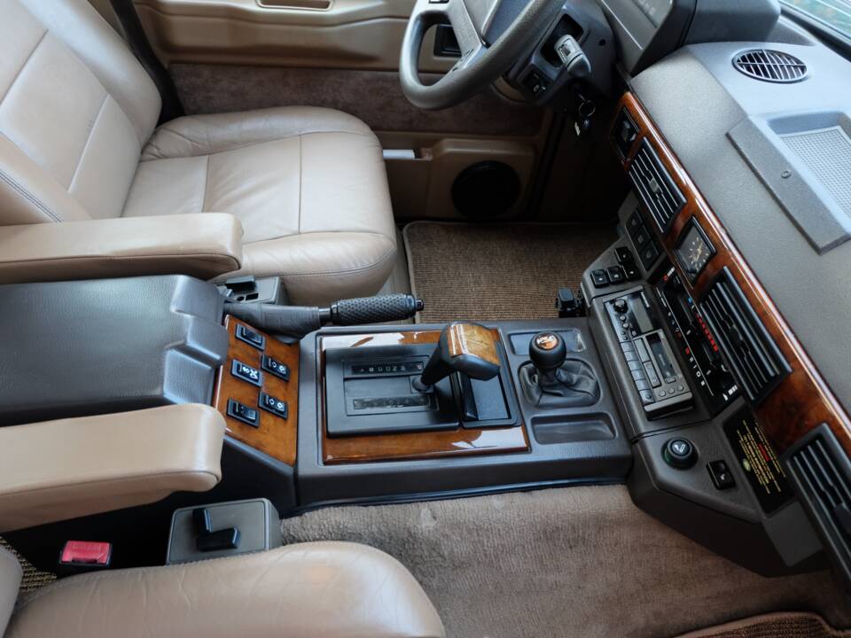 Image 24/63 of Land Rover Range Rover Classic Vogue LSEi (1993)