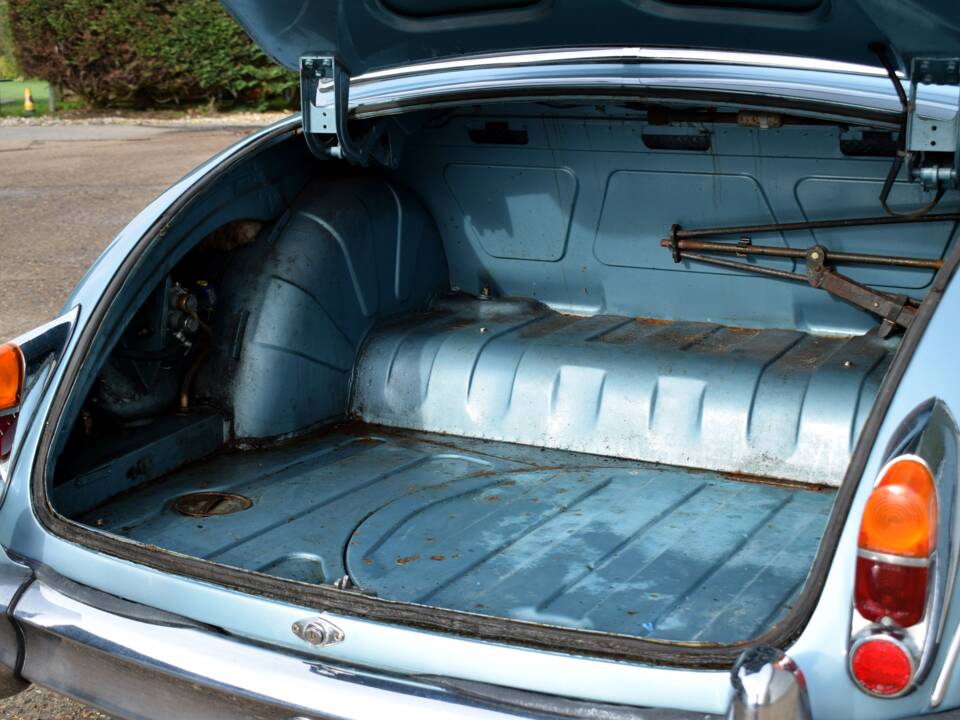 Immagine 18/21 di Jaguar Mk II 3.4 (1966)