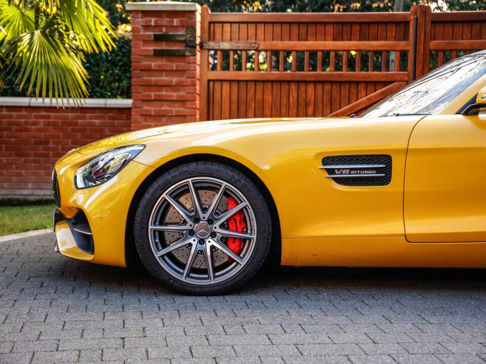 Bild 29/36 von Mercedes-AMG GT-S (2018)