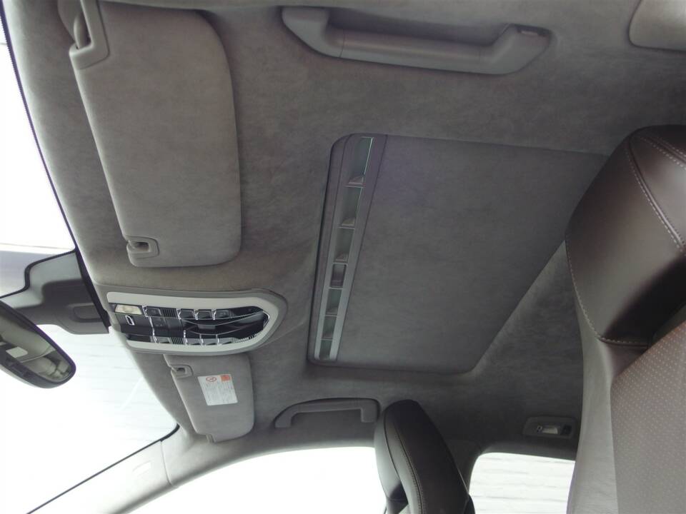 Bild 51/98 von Porsche Panamera Turbo (2009)