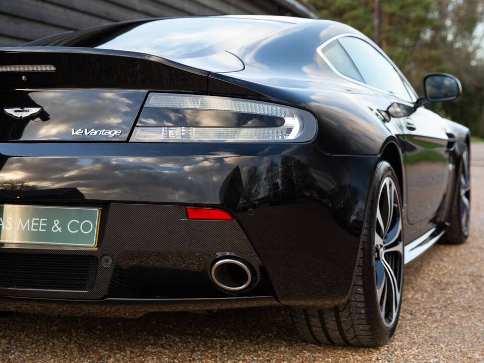 Bild 18/74 von Aston Martin V12 Vantage (2012)