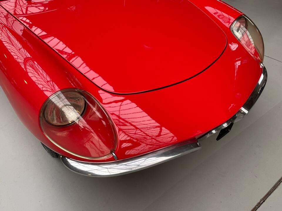 Image 10/33 of Alfa Romeo 1600 Spider Duetto (1967)