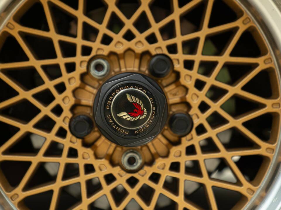 Imagen 29/50 de Pontiac Firebird TransAm (1989)