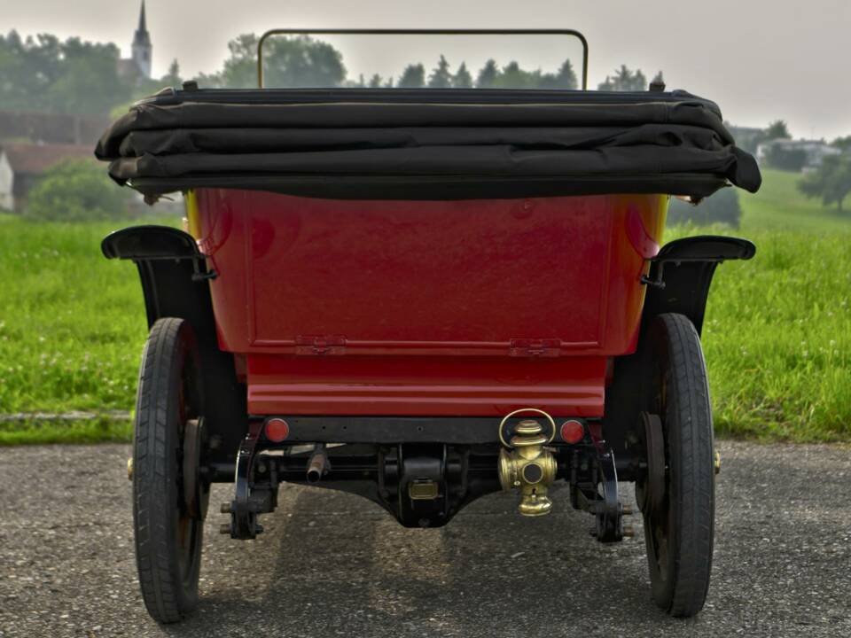 Image 19/50 of Renault Type DG (1913)