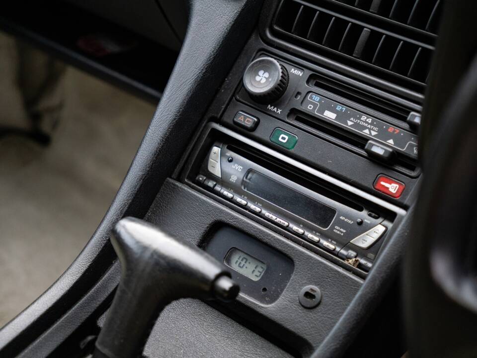 Afbeelding 12/18 van Porsche 928 S4 (1989)