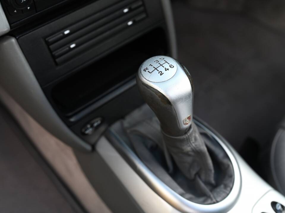 Imagen 10/20 de Porsche 911 Carrera (2003)