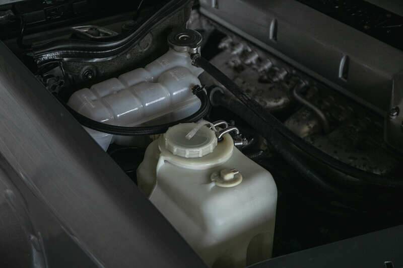 Image 21/43 of Mercedes-Benz 300 CE 3.2 AMG (1990)