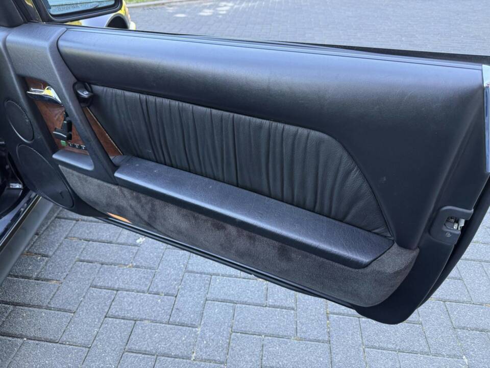 Image 30/46 of Mercedes-Benz SL 320 (1995)