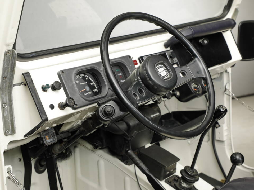 Image 13/19 of Suzuki LJ 80 (1981)