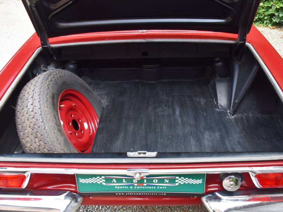 Image 39/45 of Mercedes-Benz 230 SL (1964)
