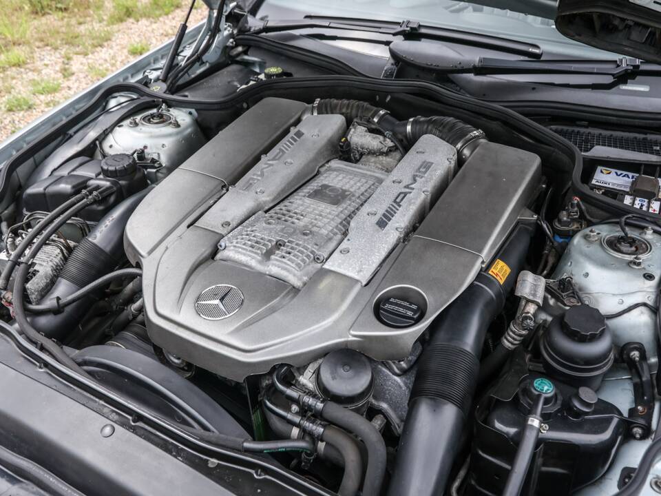 Afbeelding 6/40 van Mercedes-Benz SL 55 AMG (2003)
