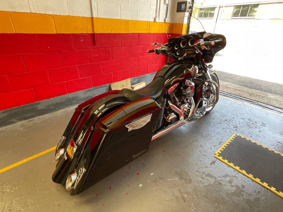 Bild 9/25 von Harley-Davidson DUMMY (2010)