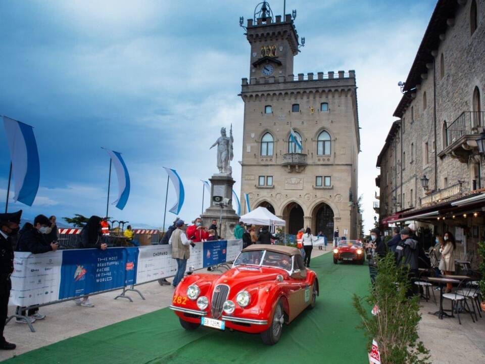 Bild 39/45 von Jaguar XK 120 SE OTS (1954)
