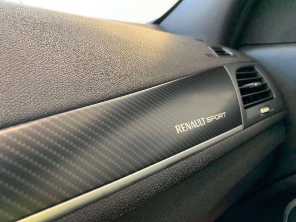 Immagine 31/43 di Renault Mégane RS (2011)