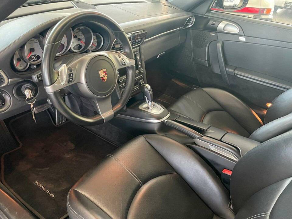 Immagine 12/17 di Porsche 911 Turbo (2010)
