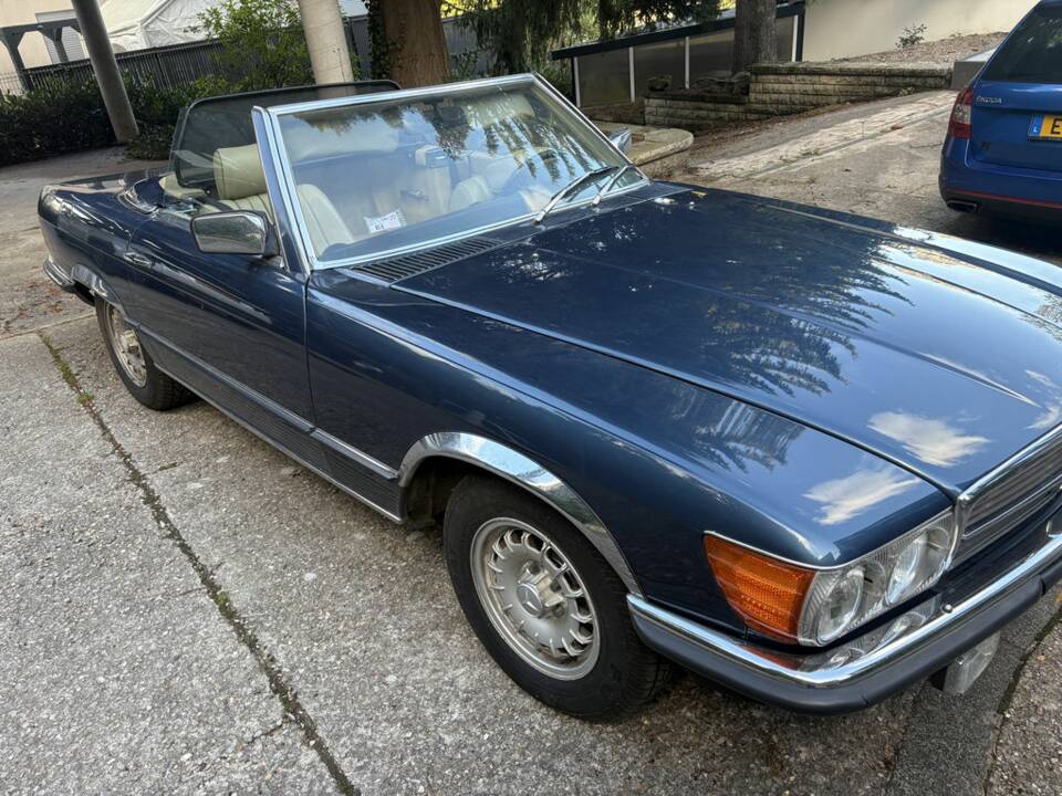 Afbeelding 3/8 van Mercedes-Benz 280 SL (1983)
