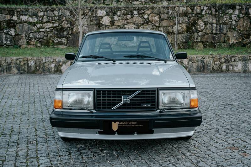 Bild 2/61 von Volvo 244 Turbo (1982)