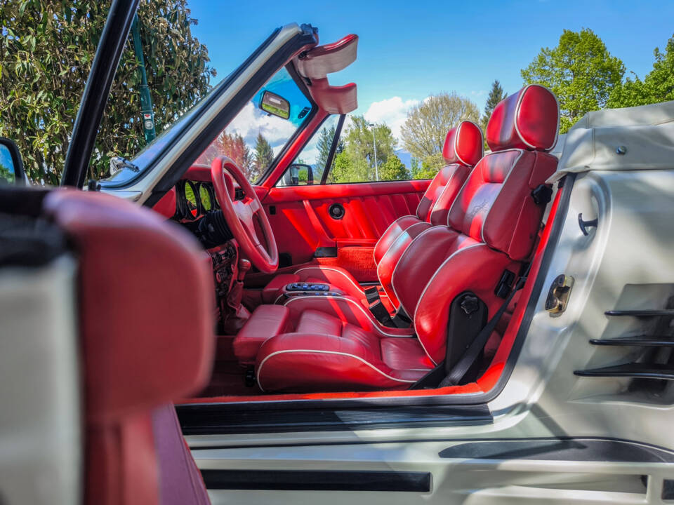 Image 2/36 of Porsche 911 Carrera 3.2 (1985)