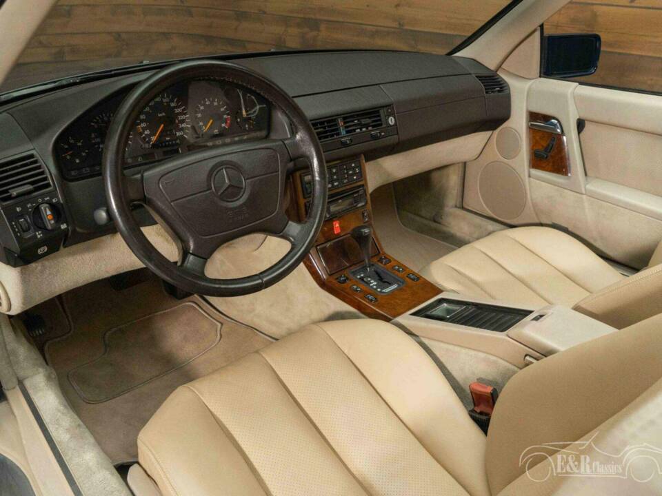 Image 2/19 of Mercedes-Benz 300 SL (1993)