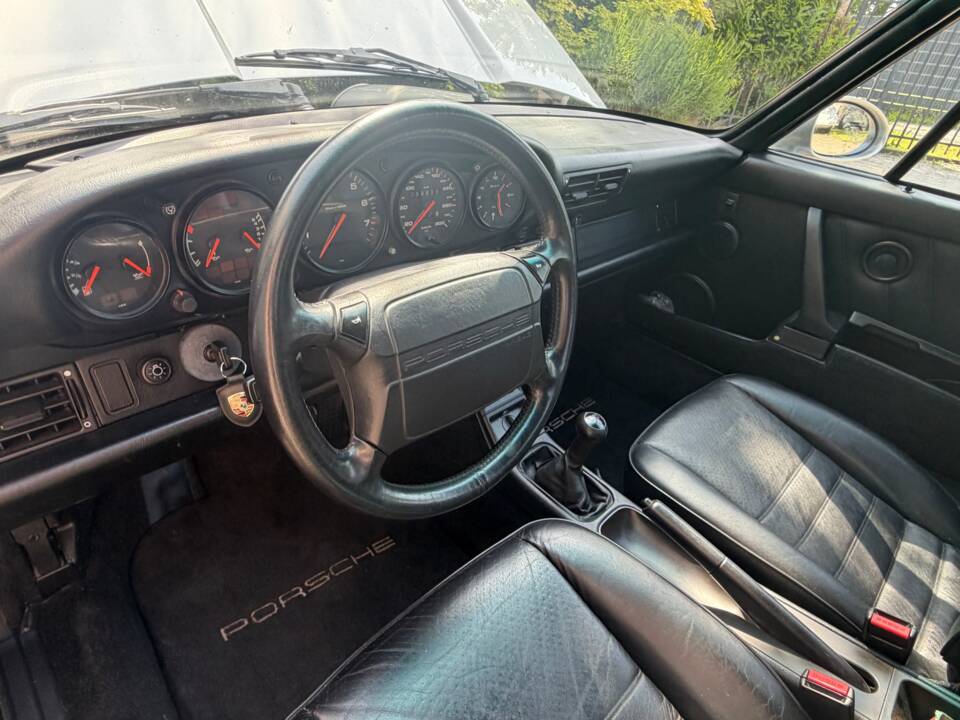 Image 4/21 of Porsche 911 Carrera 2 (1991)