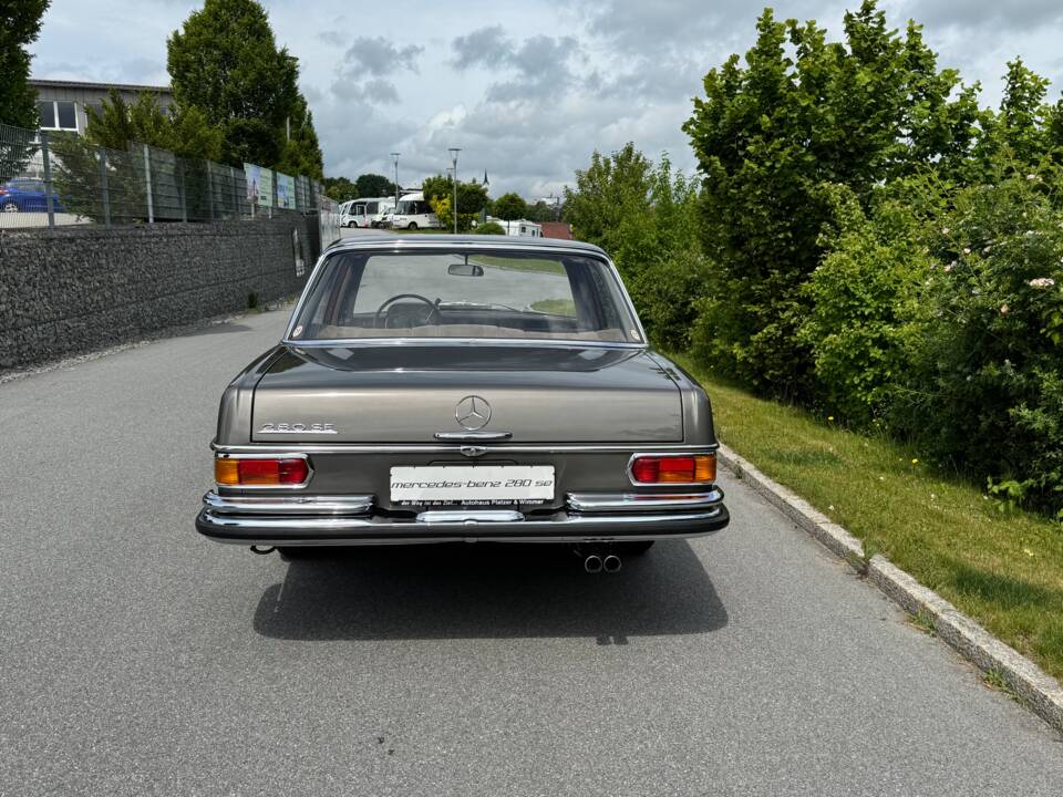Image 6/47 of Mercedes-Benz 280 SE (1969)