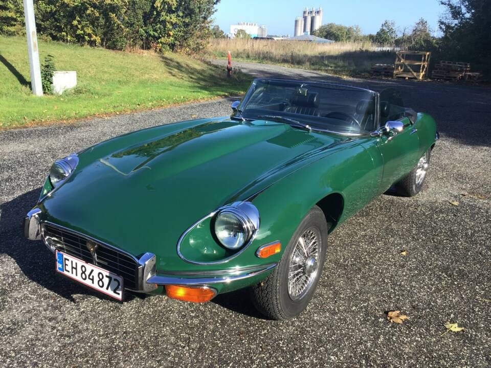 Image 4/22 de Jaguar Type E V12 (1974)