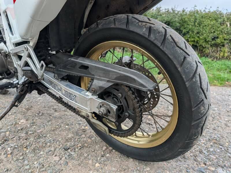 Afbeelding 21/28 van Honda DUMMY (1988)