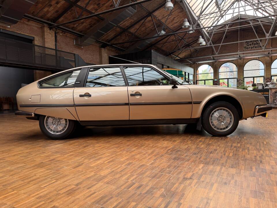 Immagine 10/43 di Citroën CX 2400 GTi (1982)