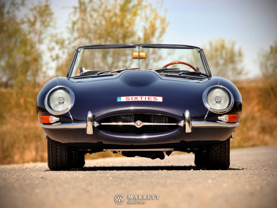 Image 9/80 de Jaguar Type E 4.2 (1966)