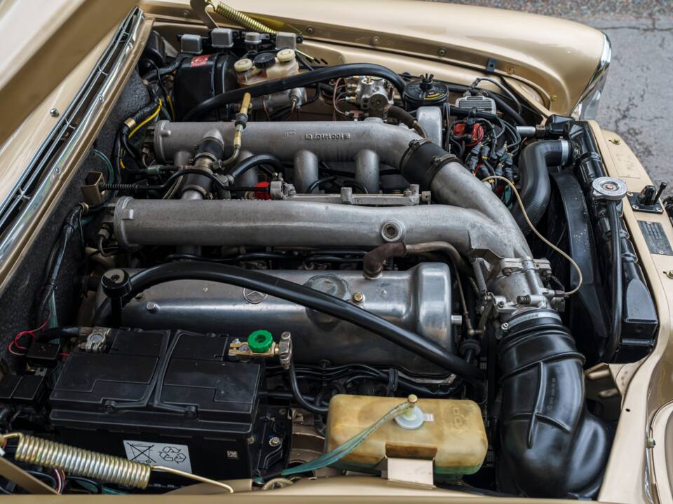 Image 34/34 of Mercedes-Benz 300 SEL 6.3 (1969)