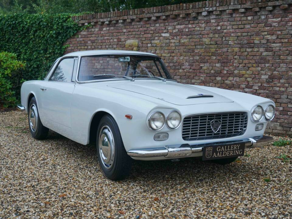 Image 39/50 of Lancia Flaminia GT 2.5 3C Touring (1964)