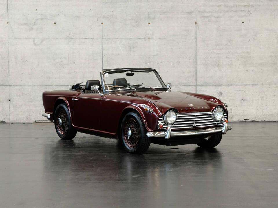 Immagine 3/24 di Triumph TR 4A IRS (1965)