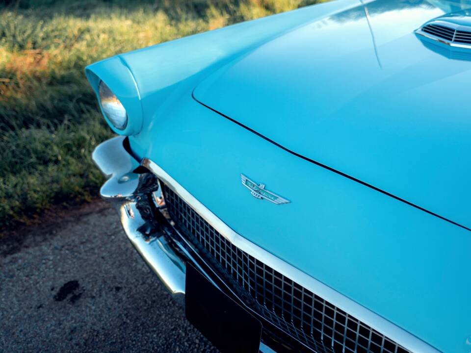 Bild 17/59 von Ford Thunderbird (1957)