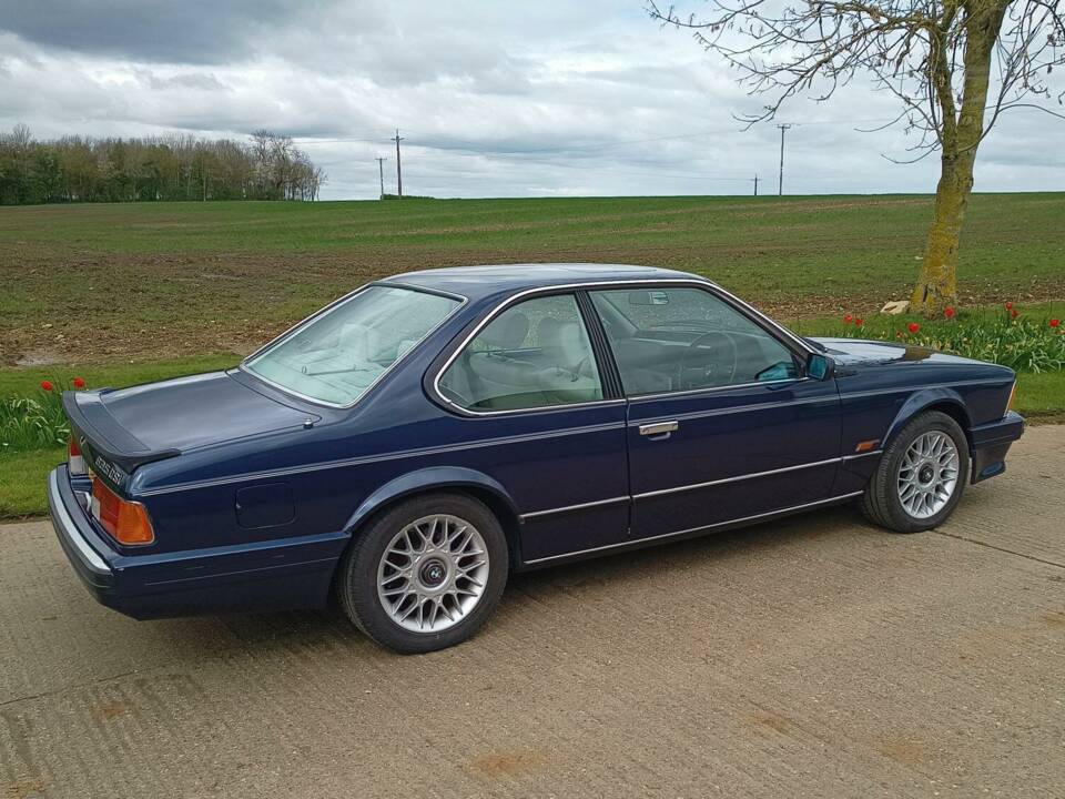 Image 9/21 de BMW 635 CSi (1988)