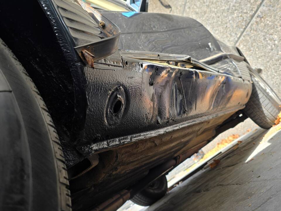 Immagine 6/34 di Mercedes-Benz 500 SL (1980)