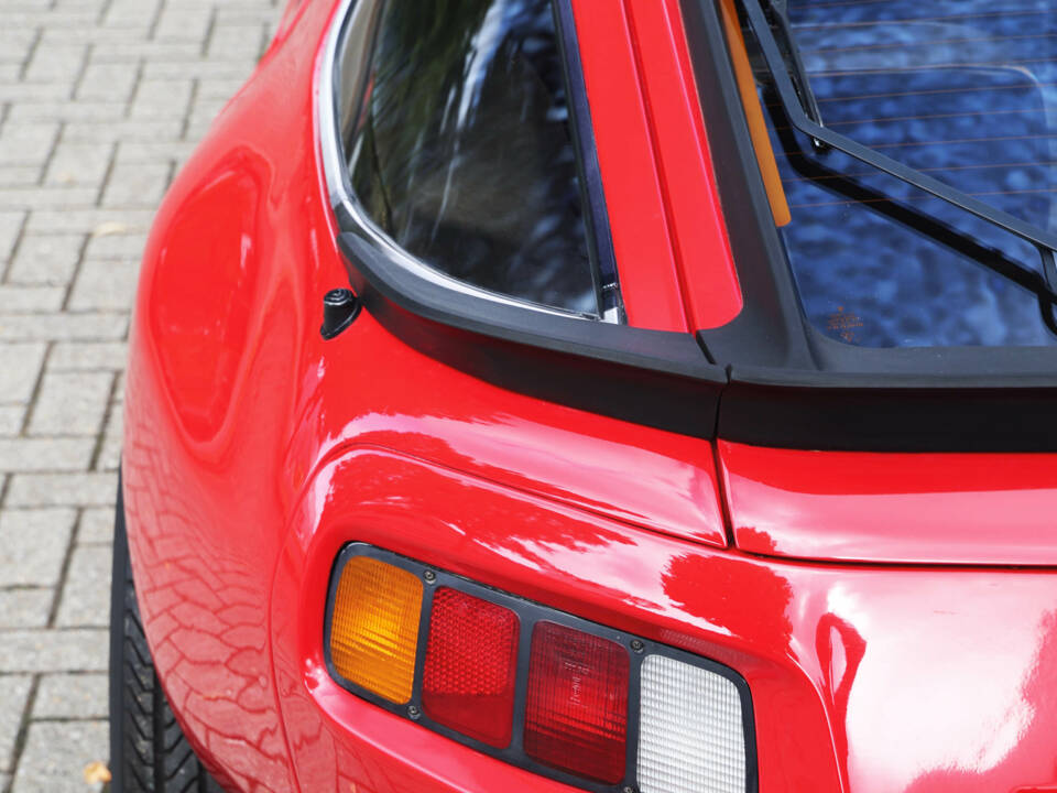 Image 27/52 of Porsche 928 S (1980)