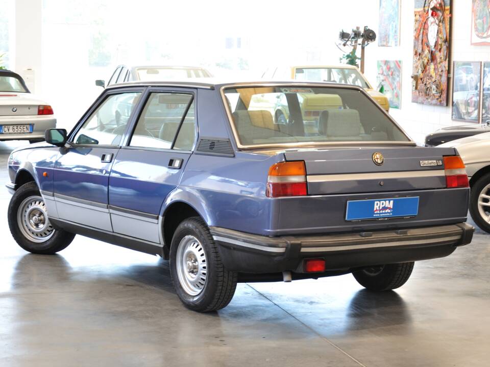 Image 7/29 of Alfa Romeo Giulietta 1.8 (1983)