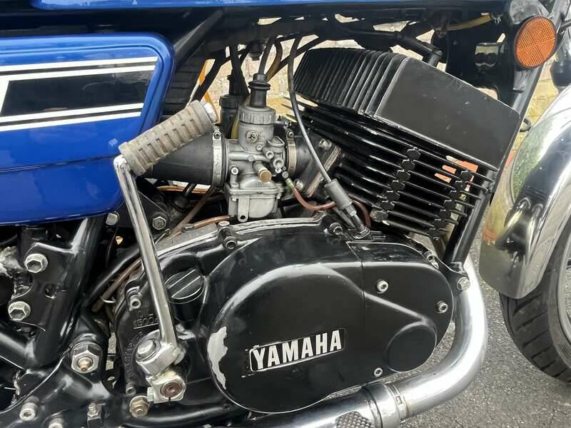 Image 7/21 of Yamaha RD 250 (1977)