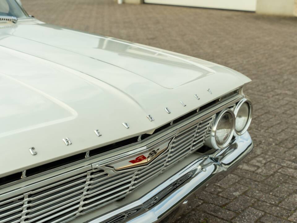 Bild 14/100 von Chevrolet Biscayne (1961)