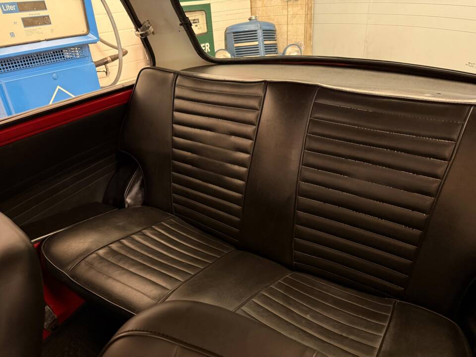 Image 12/18 de Innocenti Mini Cooper 1300 (1974)