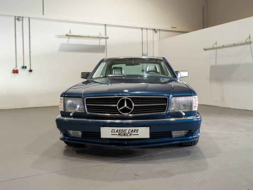 Image 2/27 of Mercedes-Benz 500 SEC (1988)
