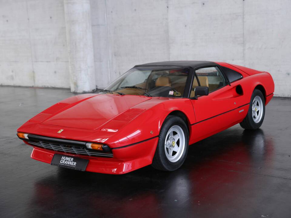 Image 17/50 of Ferrari 308 GTSi (1982)