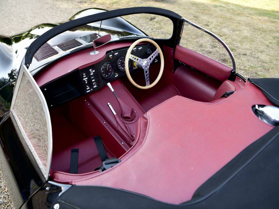 Afbeelding 25/50 van Jaguar XK-SS (1967)