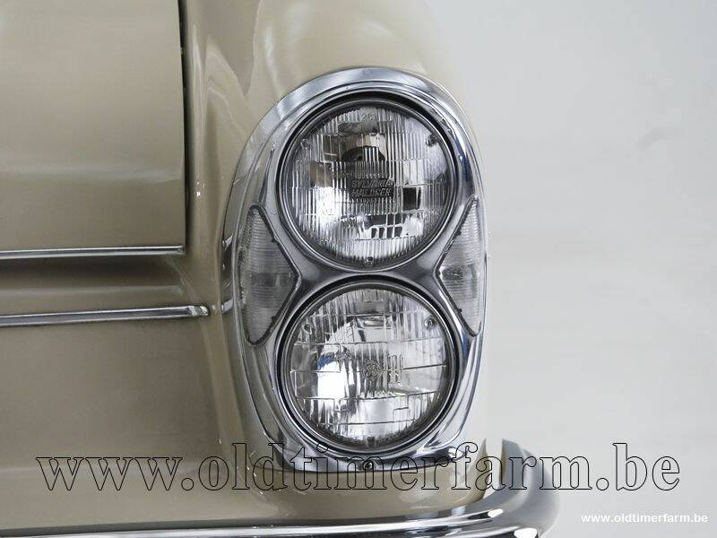 Image 14/15 of Mercedes-Benz 220 S b (1960)