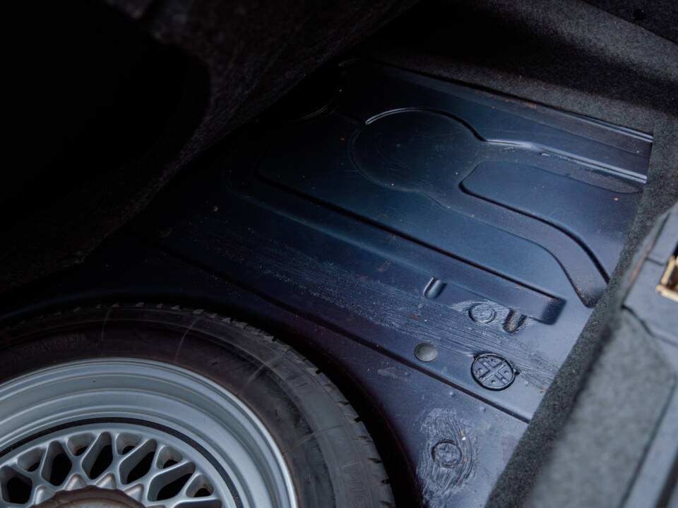 Afbeelding 25/27 van BMW 635 CSi (1989)