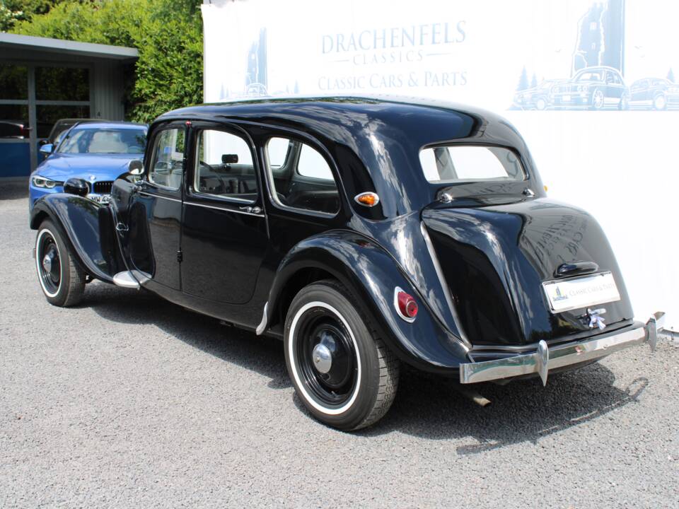 Image 3/50 of Citroën Traction Avant 11 Familiale (1955)