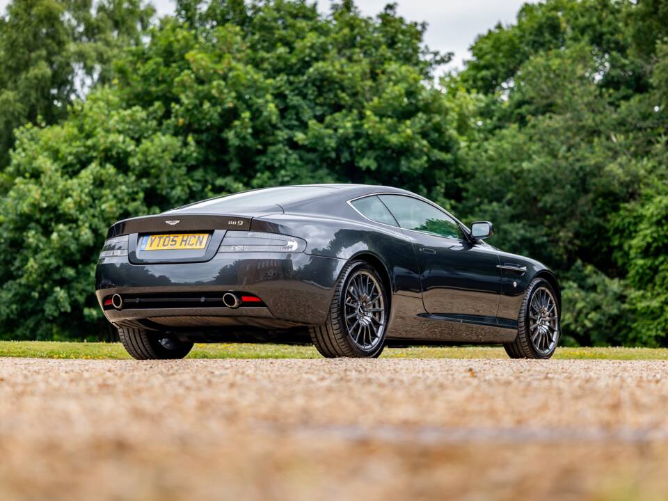 Bild 17/47 von Aston Martin DB 9 (2005)