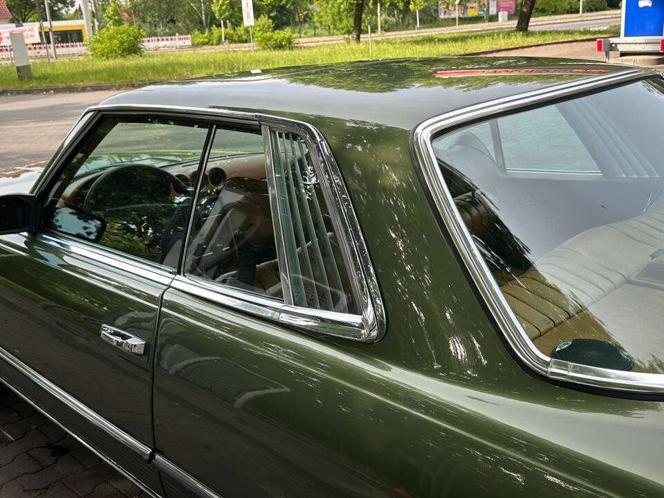 Immagine 6/25 di Mercedes-Benz 450 SLC 5,0 (1979)