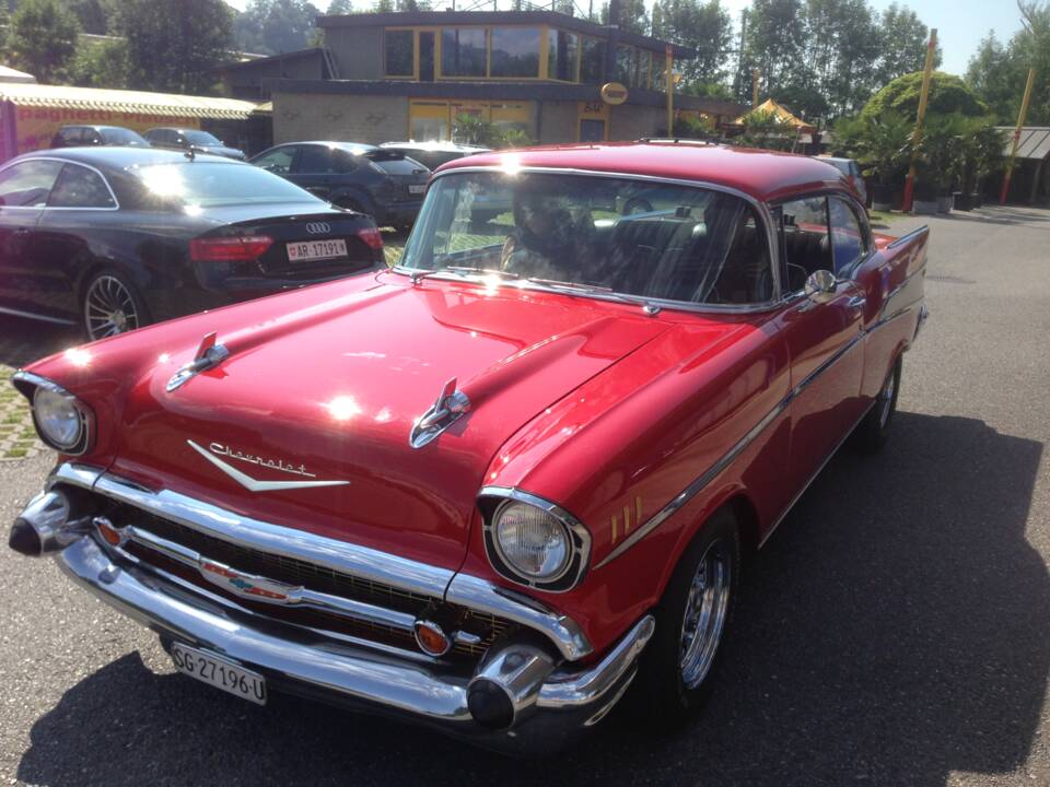 Afbeelding 2/8 van Chevrolet Bel Air Hardtop Coupé (1957)
